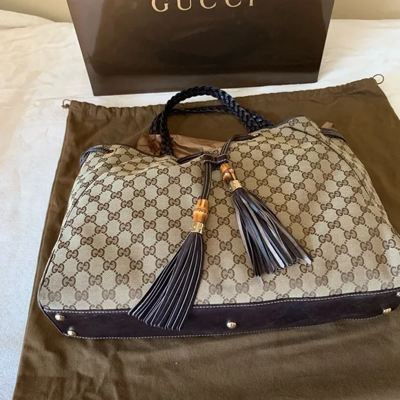 Gucci Beige and Brown Shoulder Bag - Picture 1 of 16